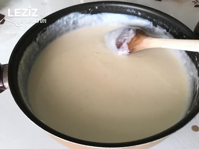 Fırında Beşamel Soslu Makarna Tarifi