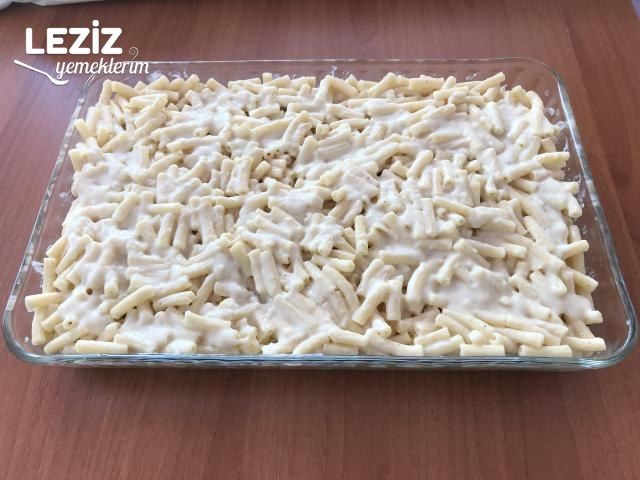 Fırında Beşamel Soslu Makarna Tarifi