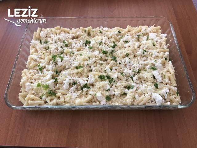Fırında Beşamel Soslu Makarna Tarifi