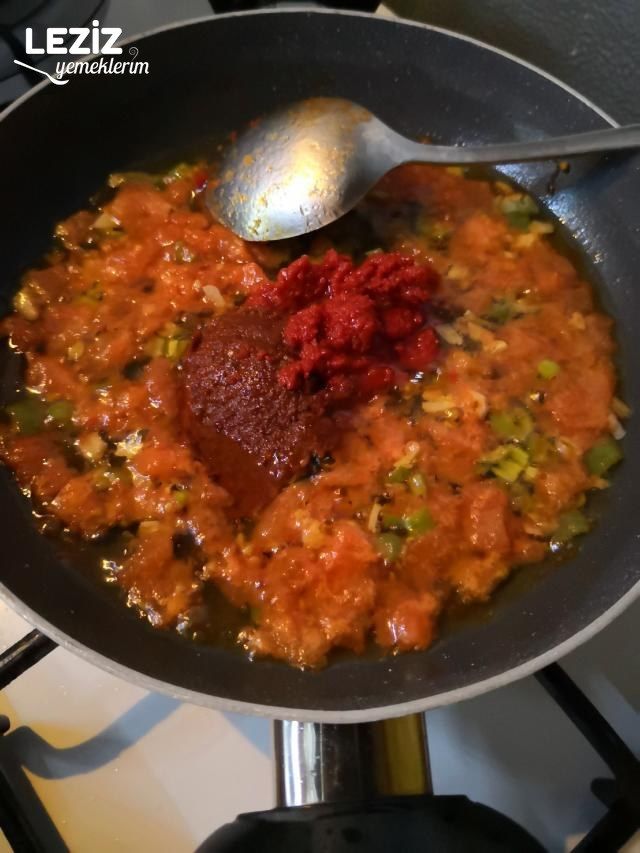 Acılı Soslu Makarna