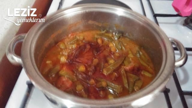 Kıymalı Bamya Yemeği Tarifi