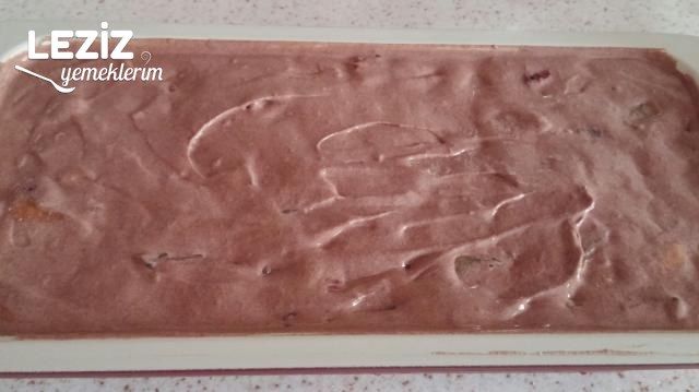 Çikolatalı Meyveli Parfe (14 Gün Dondurucuda Kalan)