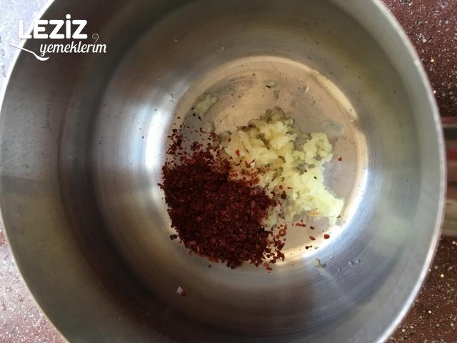 Çörekotlu Kekikli Yayla Çorbası