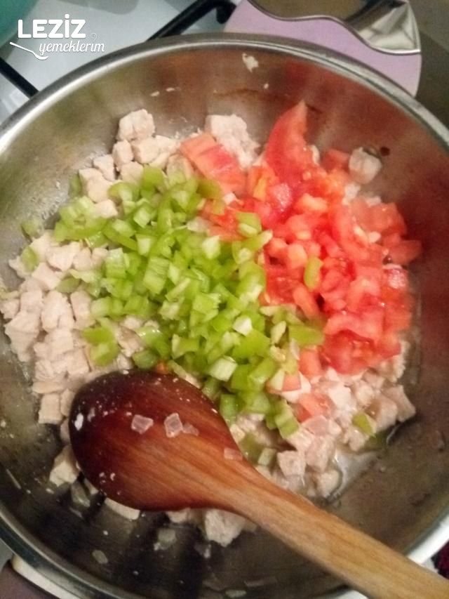 Tavuklu Karnıyarık Tarifi