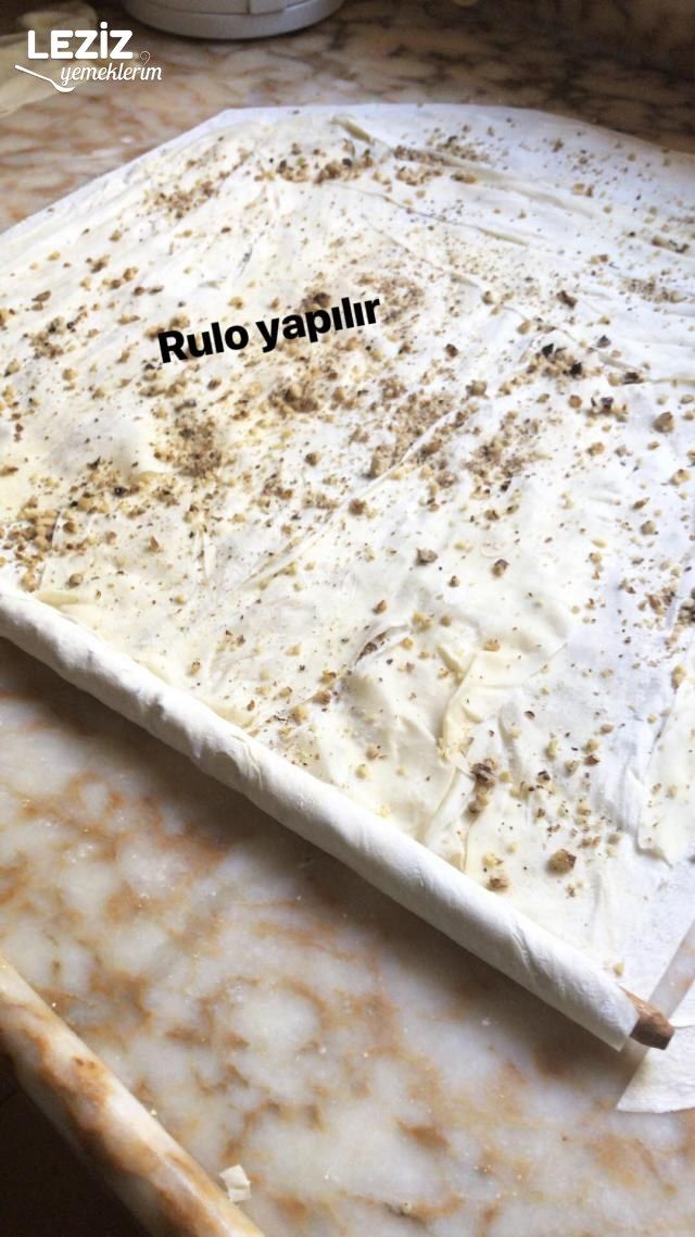 Saray Sarması Baklava