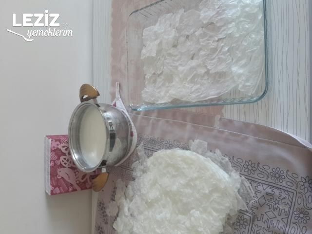 Cevizli Ve Çilekli Güllaç Tarifi