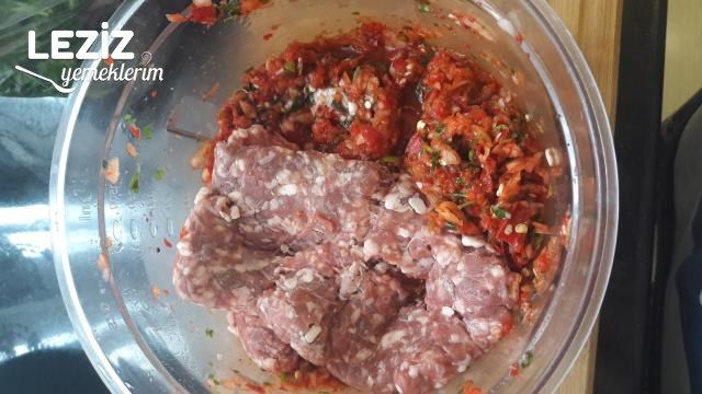 Bulgur Pilavlı Çöp Şiş Köfte