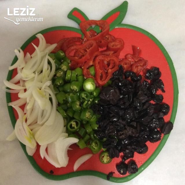 Bazlamadan Pratik Vejetaryen Pizza