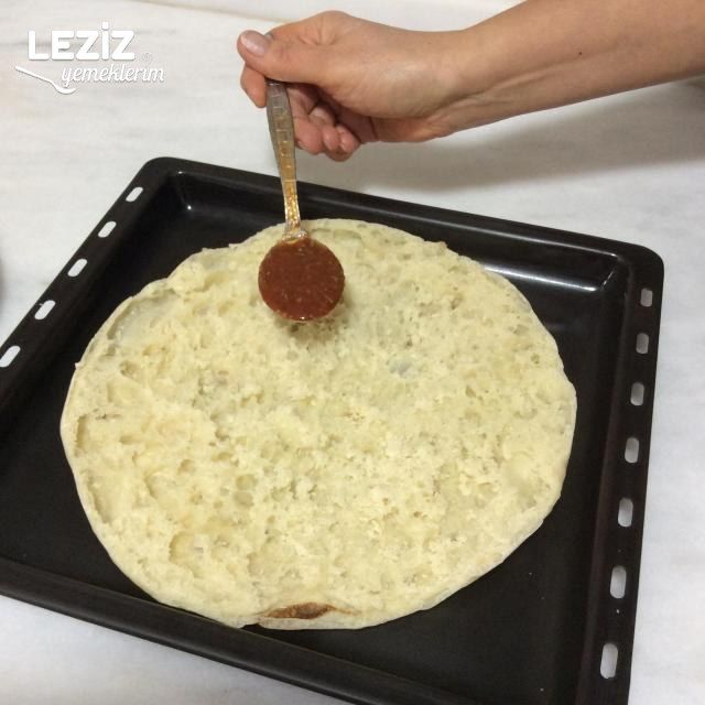 Bazlamadan Pratik Vejetaryen Pizza