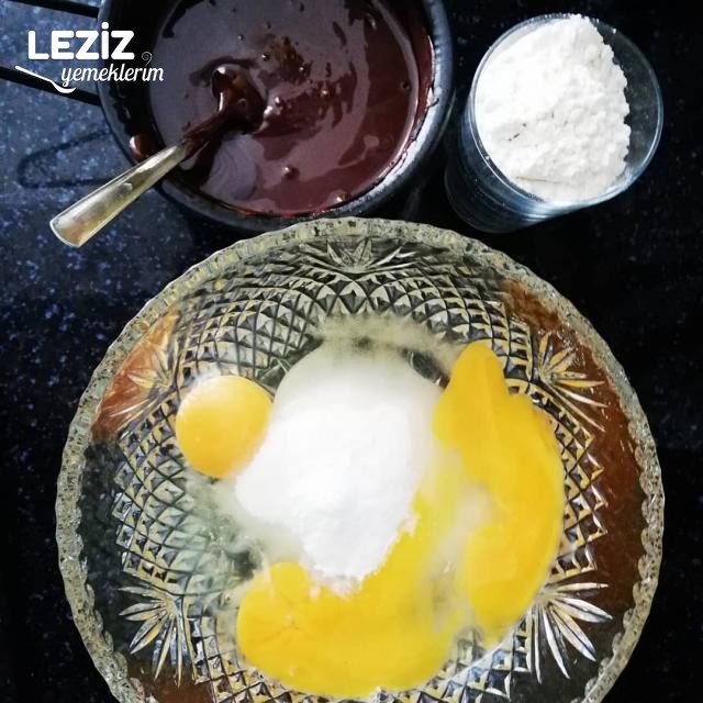 Browni (Orjinal - Harika Sunumuyla)