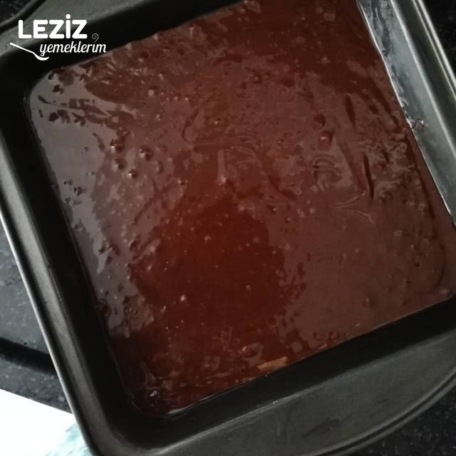 Browni (Orjinal - Harika Sunumuyla)