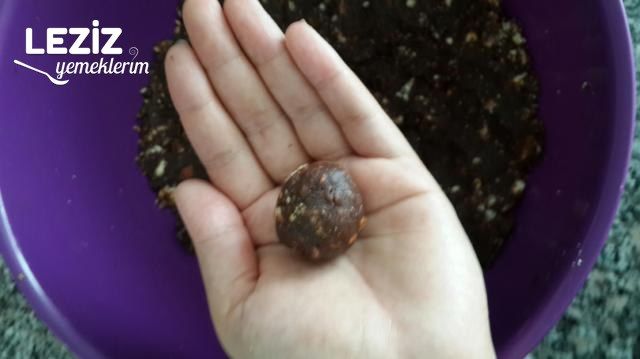 Nefis Çikolatalı Toplar