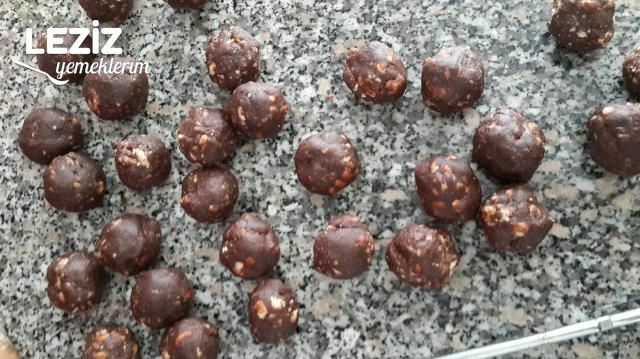 Nefis Çikolatalı Toplar