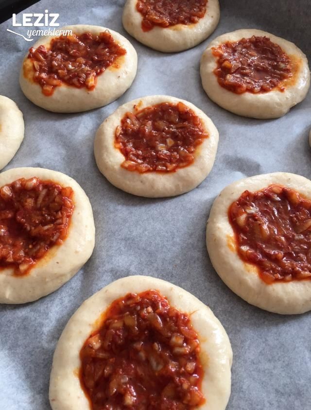 Acılı Poğaça Tarifi