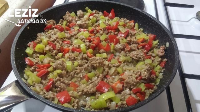 Kıymalı Kaşarlı Şahane Patates Püresi