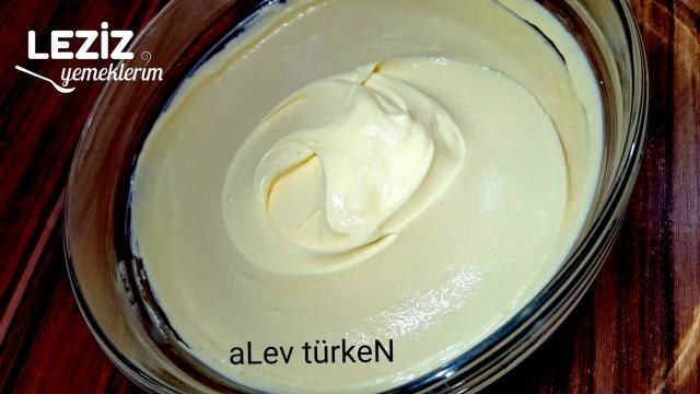 Şefinden Şeker Hamur Kaplamalı Pasta