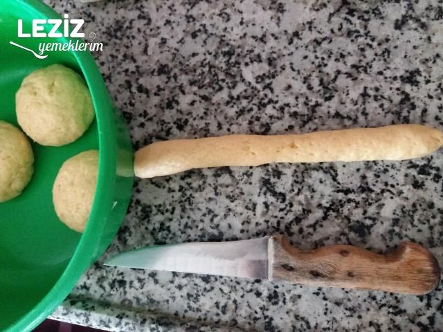 İrmikli Kesme Tatlı Tarifi