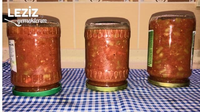 Domates Soslu Biber Turşusu Tarifi