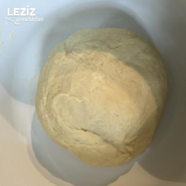 Çok Pratik Çiğ Börek Tarifi