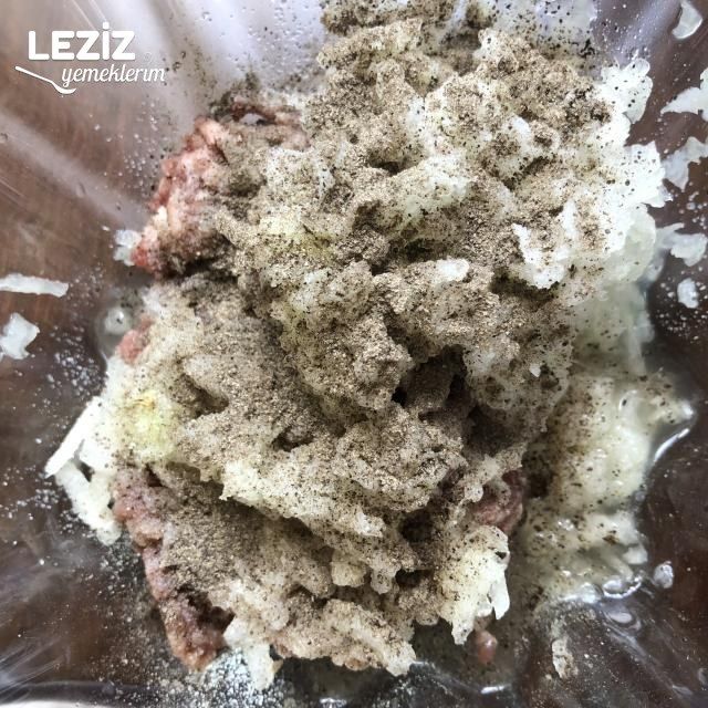 Çok Pratik Çiğ Börek Tarifi