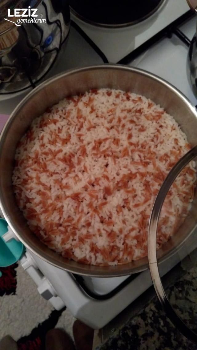 Nefis Arpa Şehriyeli Pirinç Pilavı