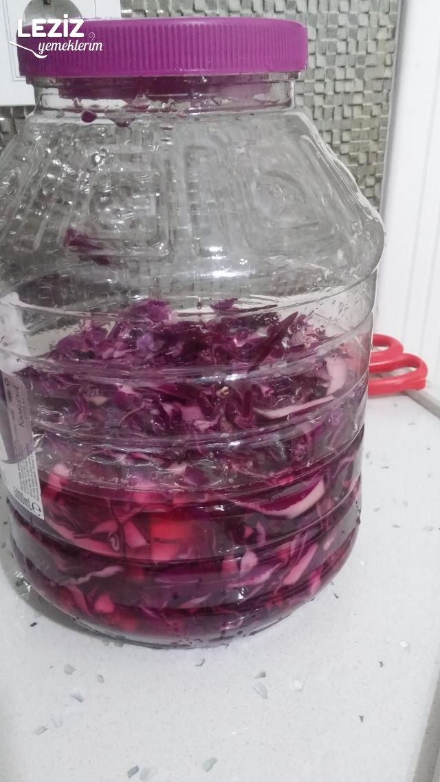 Lokanta Usulü Lahana Turşusu