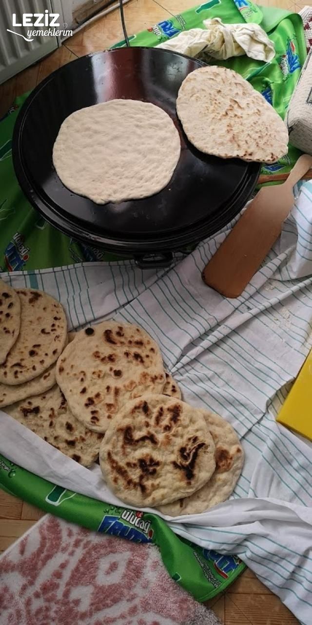 Annemin Ellerinden Köy Ekmeği