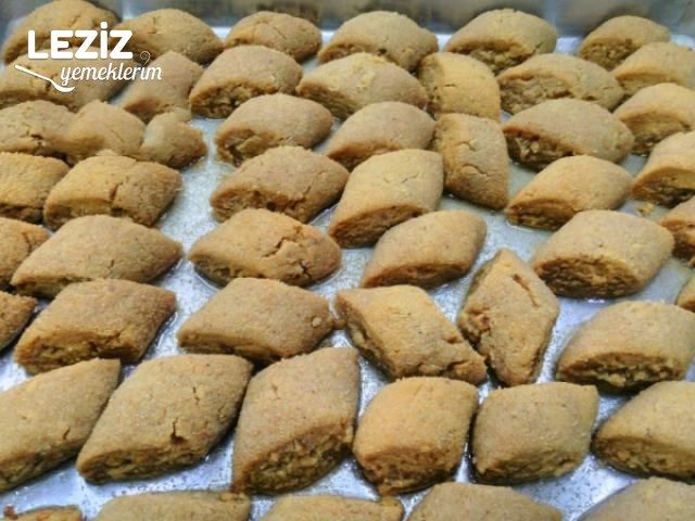 Bal Badem Tatlısı (Ağızda Dağılan)