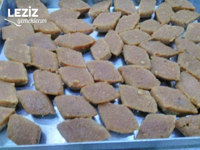 Bal Badem Tatlısı (Ağızda Dağılan)