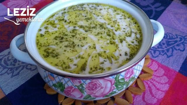 Kolay Yoğurt Çorbası