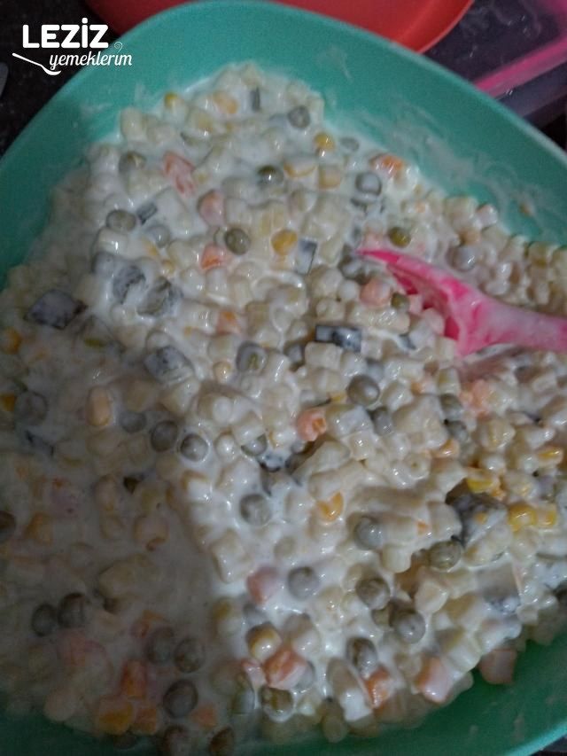 Boncuk Makarna İle Makarna Salatası