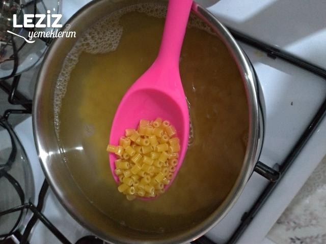 Boncuk Makarna İle Makarna Salatası