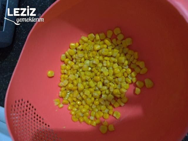 Boncuk Makarna İle Makarna Salatası