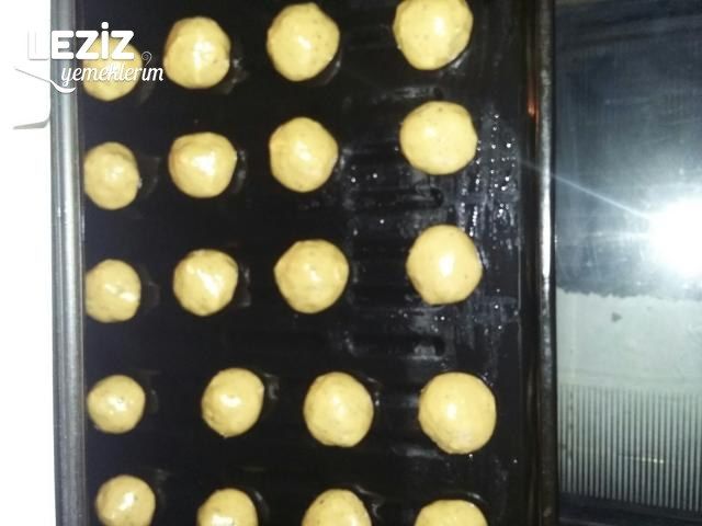 Tahinli Cevizli Enfes Kurabiye