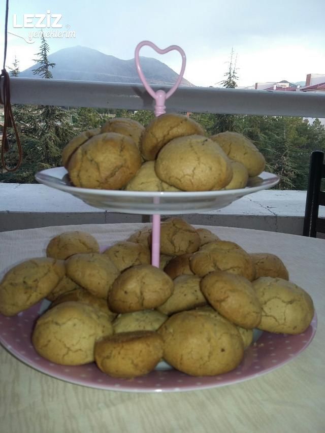 Tahinli Cevizli Enfes Kurabiye