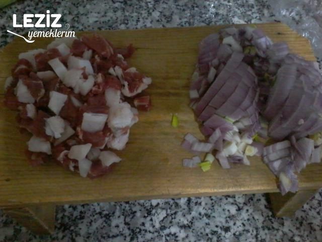 Nefis Soğanlı Et Kavurması