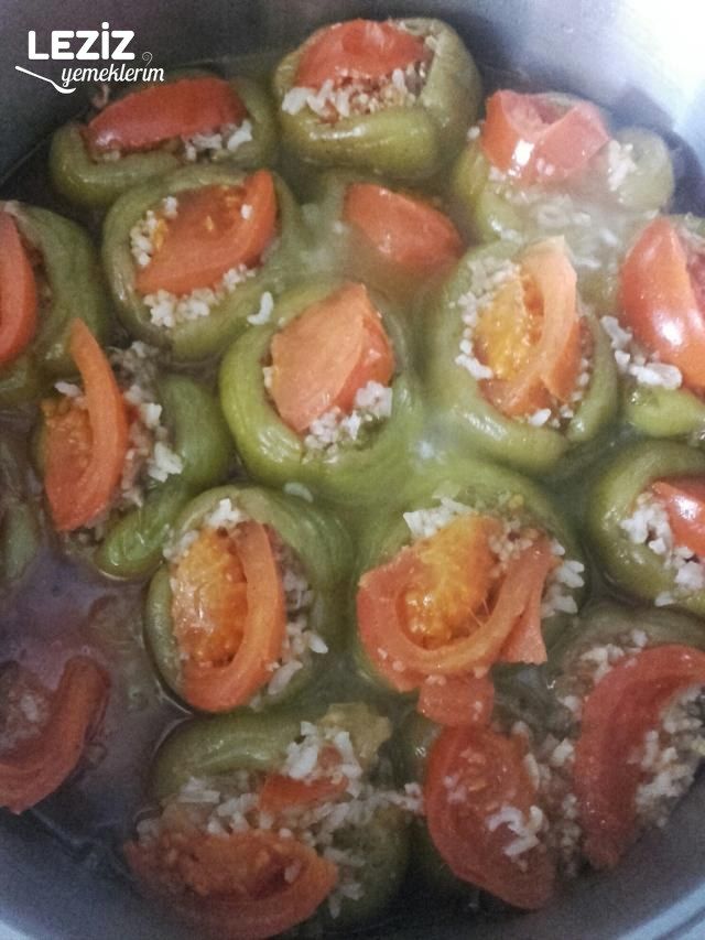 Zeytinyağlı Biber Dolması Nasıl Yapılır (Detaylı Anlatım)