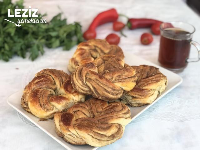 Haşhaşlı Açma Çörek