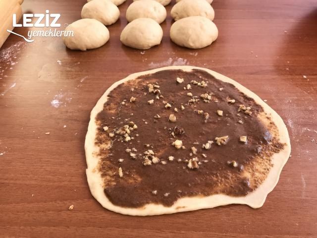 Haşhaşlı Açma Çörek