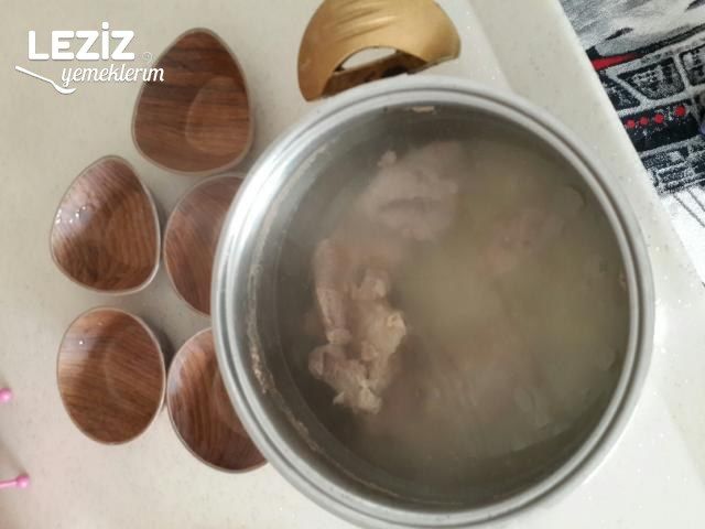 Et Suyu Bulyon Yapımı