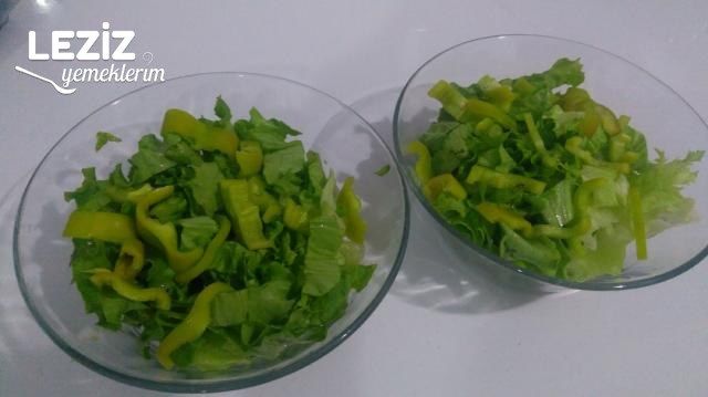 Sumaklı Nar Ekşili Diyet Salata