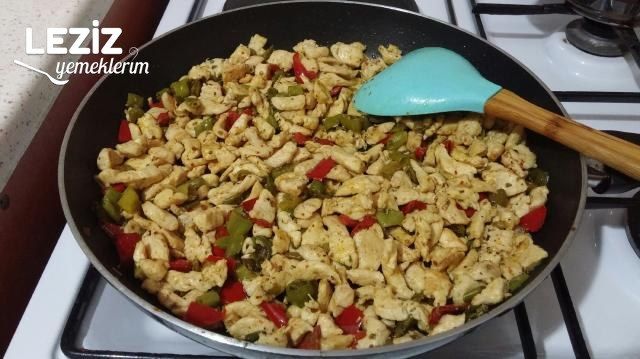 Enfes Ev Yapımı Tavuklu Dürüm