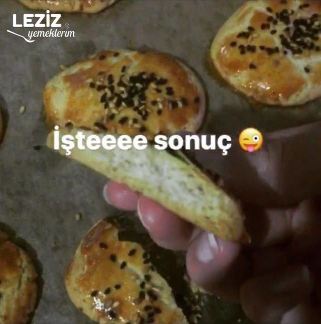 Ağızda Dağılan Tuzlu Pastane Kurabiyesi