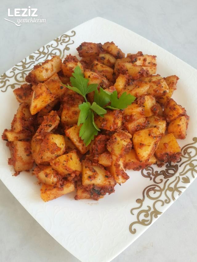 Tereyağlı Kahvaltılık Patates Sote