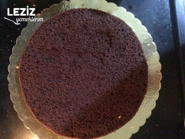 Çilekli Oreolu Pasta Leziz Yemeklerim
