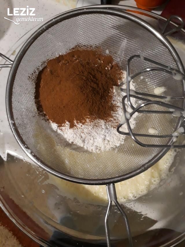 Havuçlu Tarçınlı Cevizli Kek Tarifi Leziz Yemeklerim