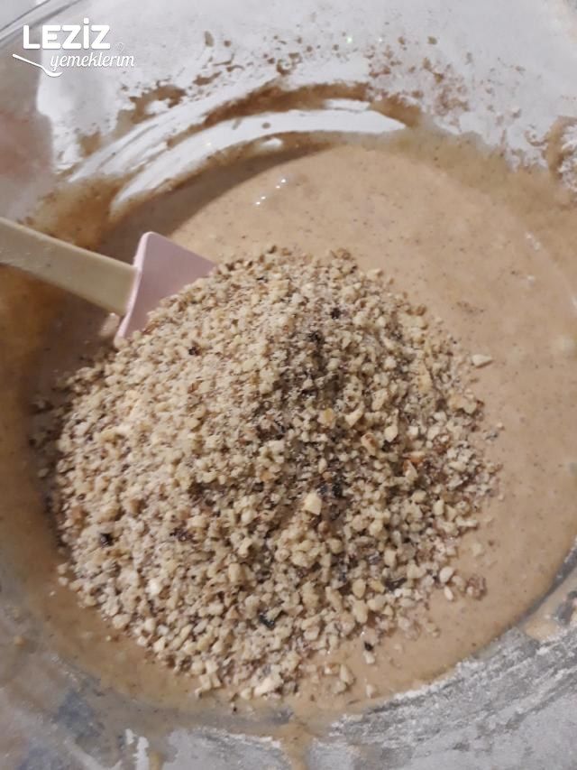 Havuçlu Tarçınlı Cevizli Kek Tarifi