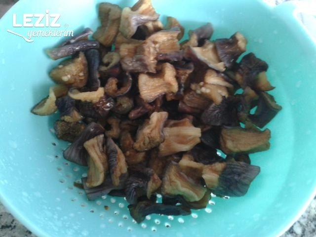 Kuru Patlıcan Kavurması Tarifi