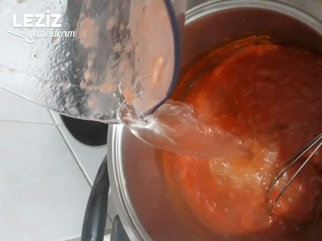 Makarnalı Domates Çorbası