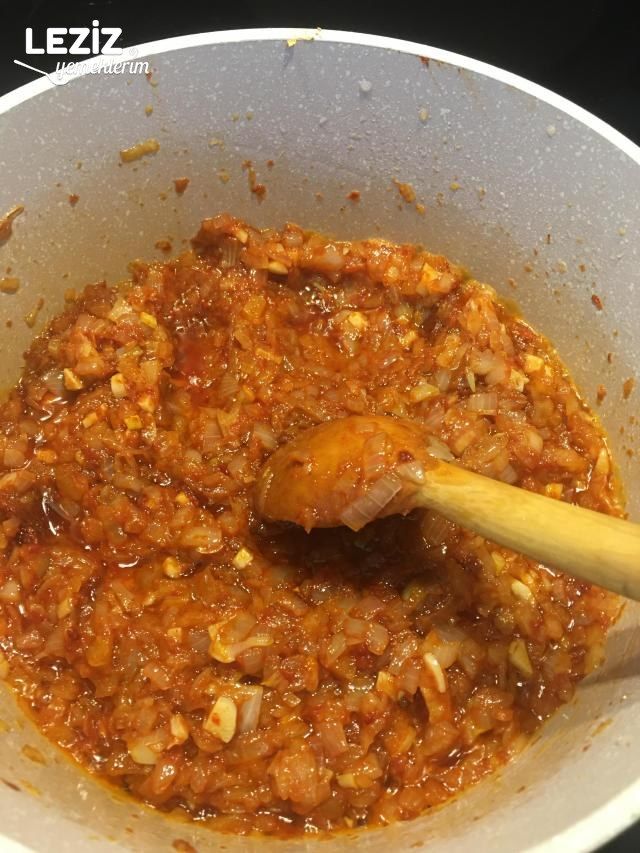 Kuru Patlıcan Dolması